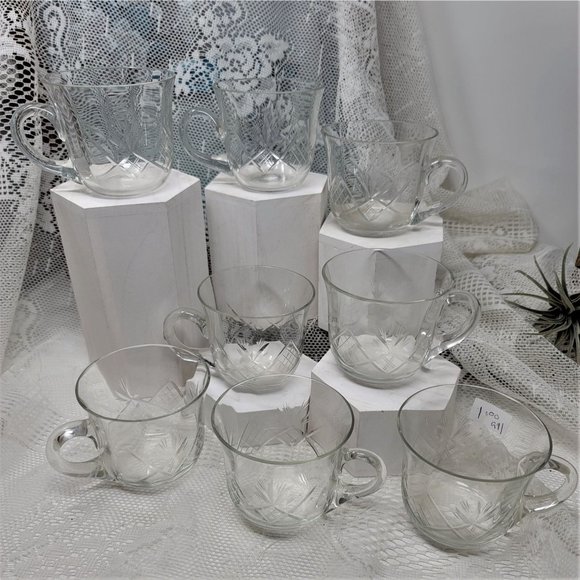 Vintage Glass Coffee Tea Cups Clear w/ Cut Design 8 Pc - Picture 7 of 10